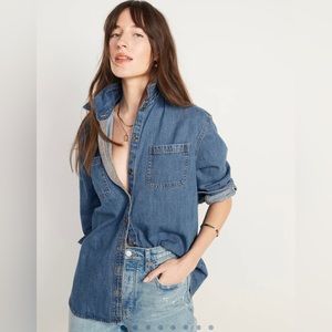 Old Navy Oversized Boyfriend Utility-Pocket Jean Shirt for Women, Size Small